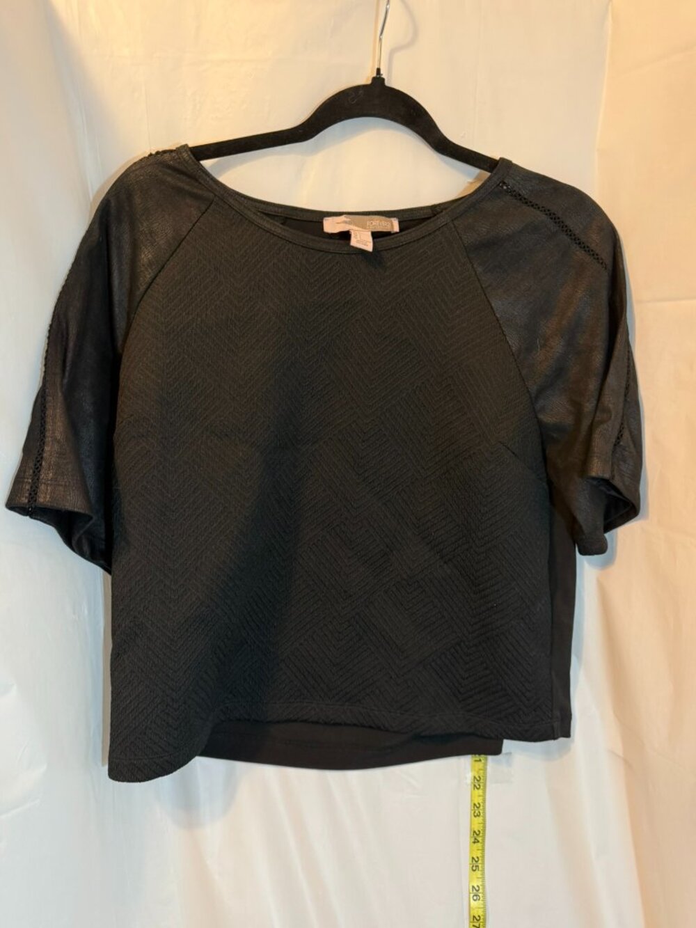 Forever 21 Contemporary Black Faux Leather Sleeve Chevron Top L
